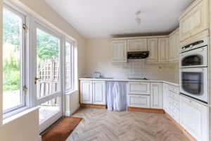 Kitchen- click for photo gallery
